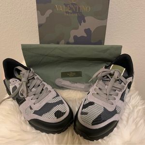 Valentino Rock stud Runner
